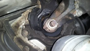 support moteur défectueux